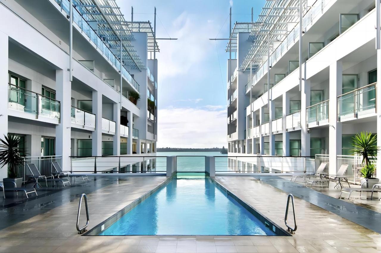 Waterfront Seaview Hotel Apartment - Same Building Block As Auckland Hilton Buitenkant foto