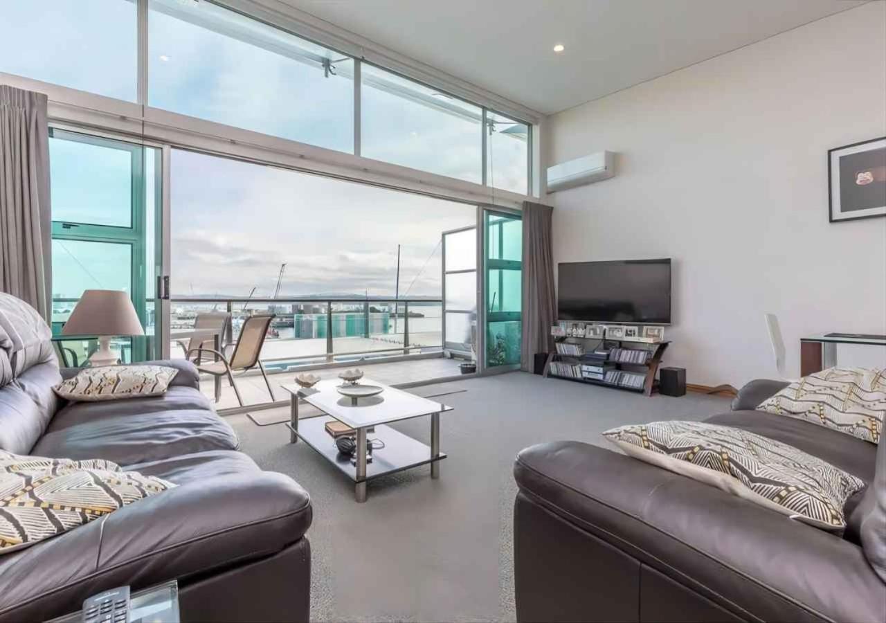 Waterfront Seaview Hotel Apartment - Same Building Block As Auckland Hilton Buitenkant foto