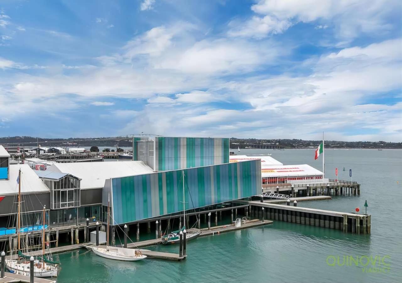 Waterfront Seaview Hotel Apartment - Same Building Block As Auckland Hilton Buitenkant foto