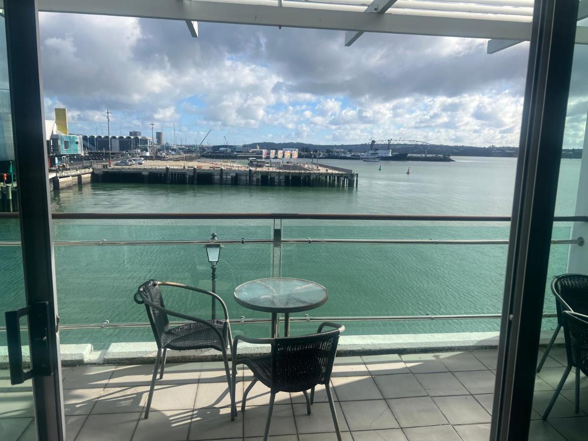 Waterfront Seaview Hotel Apartment - Same Building Block As Auckland Hilton Buitenkant foto